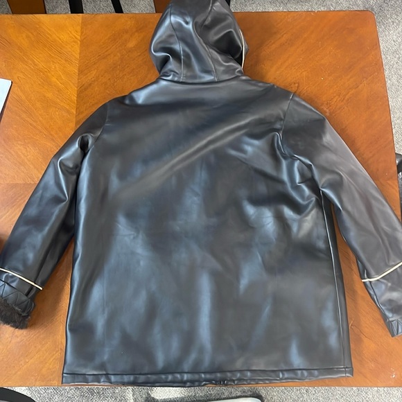 Roaman’s Faux Fur and Leather Winter Coat Black with tan accents 1X - Picture 2 of 7